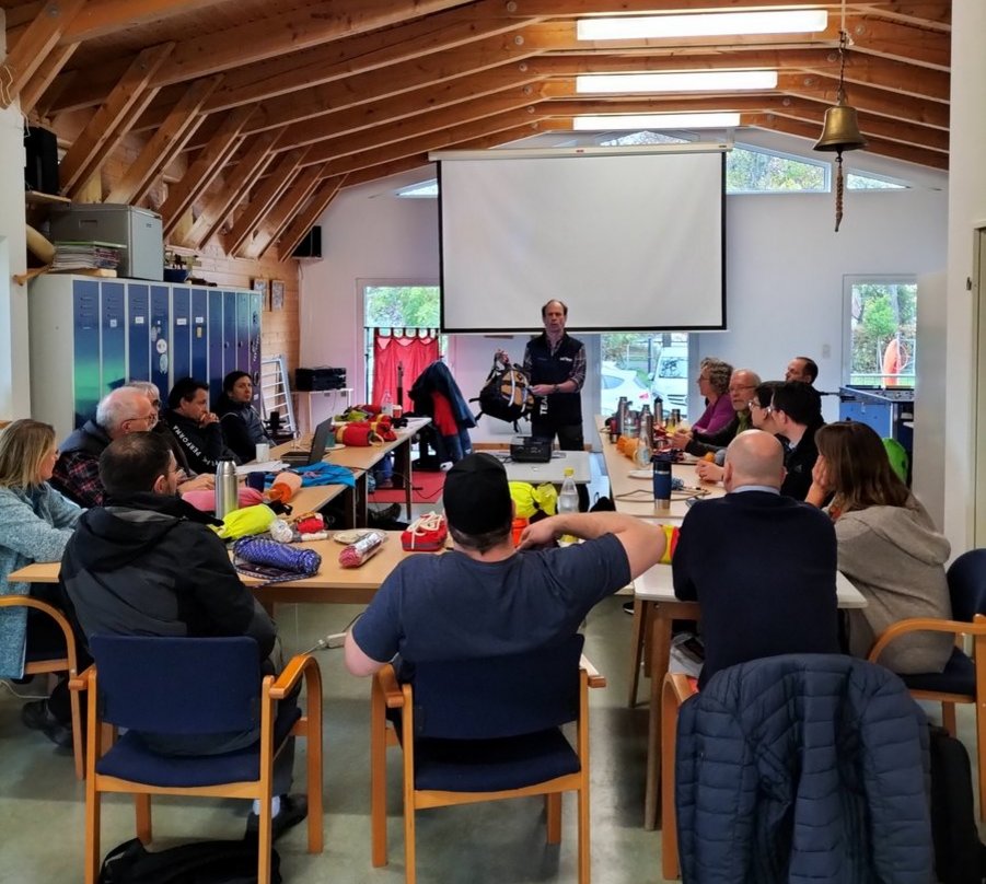 Die Teilnehmer am Knoten Seminar